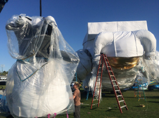 Illustration for article titled The Story Behind That Giant Astronaut Floating Around Coachella